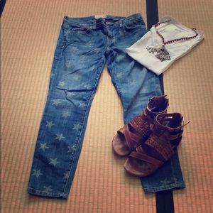 Jeans by Current/Elliott. Size 28. Star print.